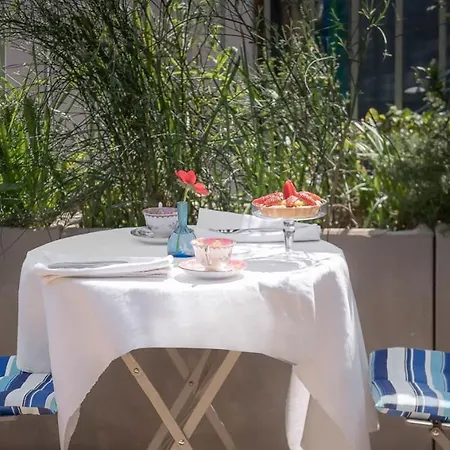 ベッド・アンド・ブレックファスト Fiorenzuola 3*